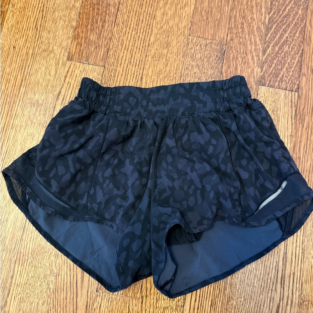 Lululemon camo hotty hots low rise
